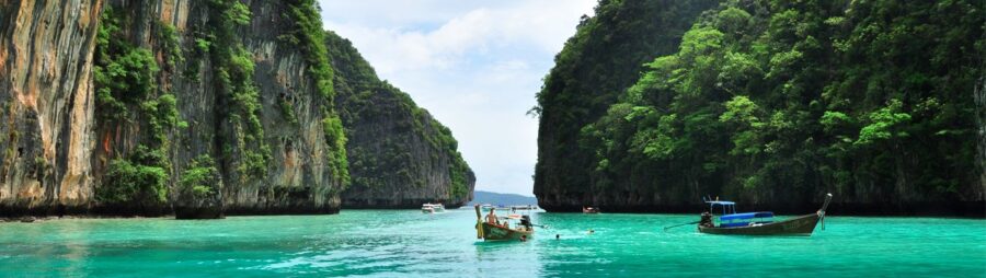 Phi Phi | Sailing Phuket | Rent a yacht | Charter Boat